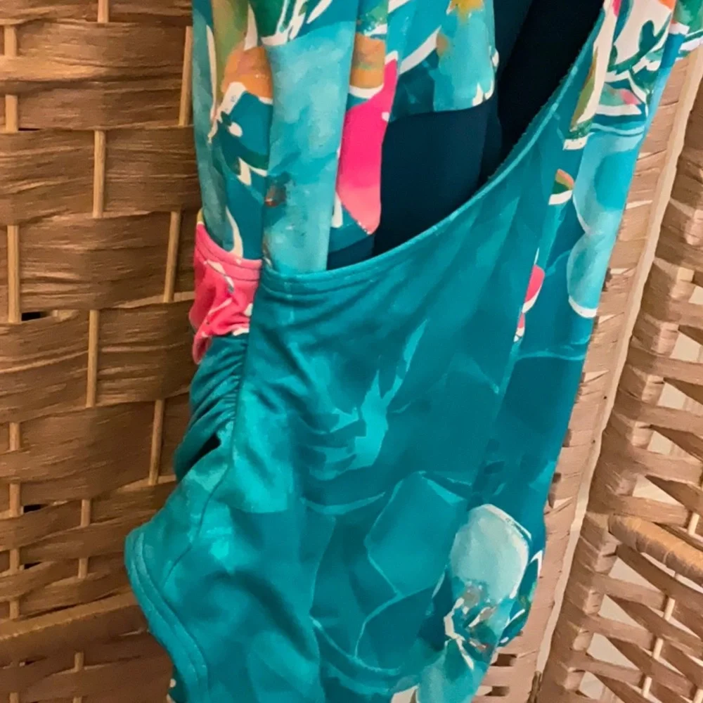 Carmen Marc Valvo Cross V Swimsuit - Picture 6 of 6
